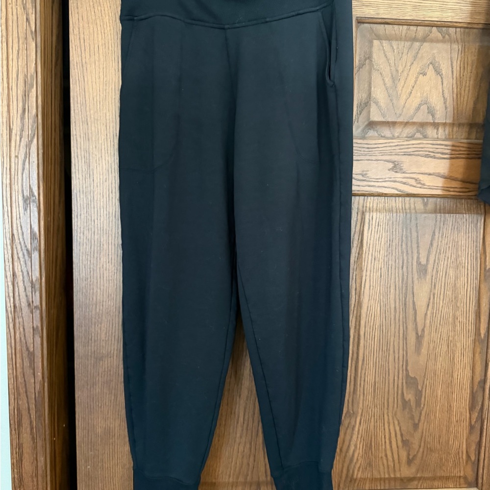 Athleta Women’s Joggers- Black